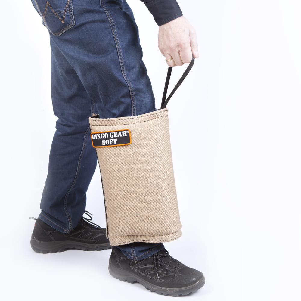 Dingo Gear – manșon scurt de picior pentru dresaj din iută, duritate SOFT